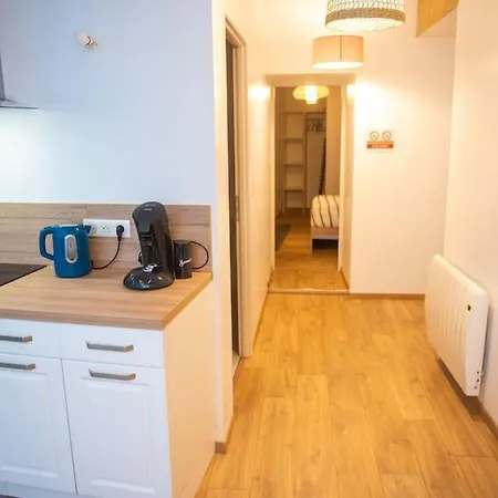 Les Songes De La Tour Apartment Vermenton Exterior photo