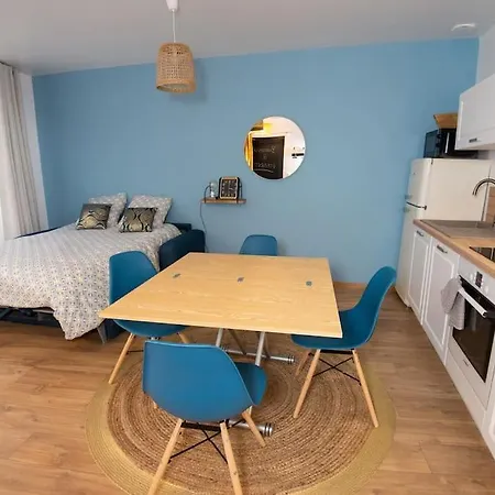 Les Songes De La Tour Apartment Vermenton Exterior photo