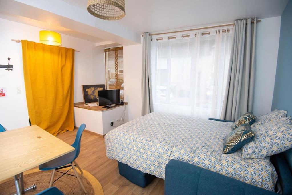 Les Songes De La Tour Apartment